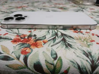 iPhone 16 Pro Max Plata, Como Nuevo