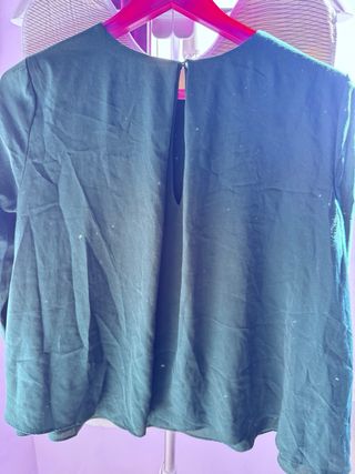 Blusa Zara verde con encaje
