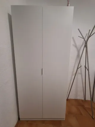 Cama canapé individual + mesita noche+armarios