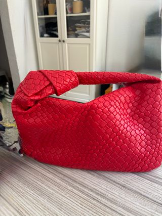 Bolso de mano tejido rojo