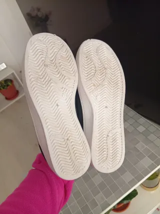 Zapatillas deportivas negras y rosas talla 36