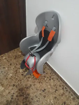 Silla bici para niños con casco de regalo