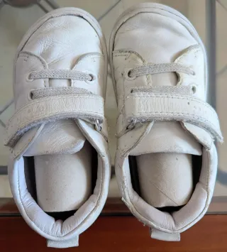 Zapatillas deportivas niño blancas
