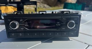 Radio Ford original (modelo KK3T-18D815-CN):