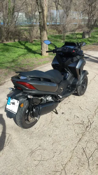 Yamaha Tricity 300 Gris