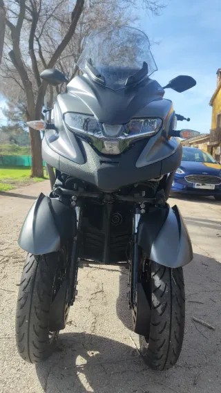 Yamaha Tricity 300 Gris