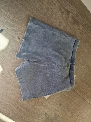 Pantalón Zara con brillantes Talla S