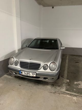 Mercedes-Benz E 240 2000