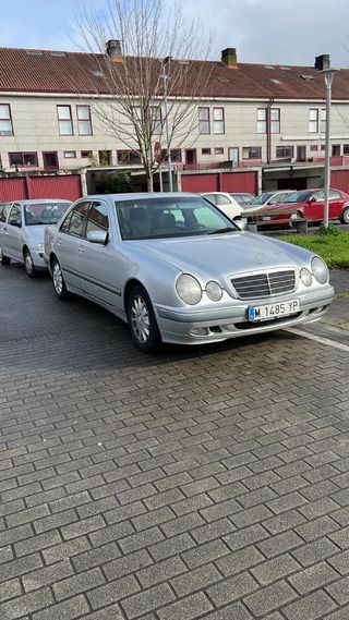 Mercedes-Benz E 240 2000