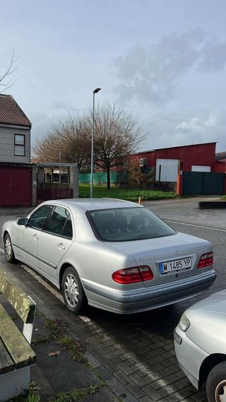 Mercedes-Benz E 240 2000