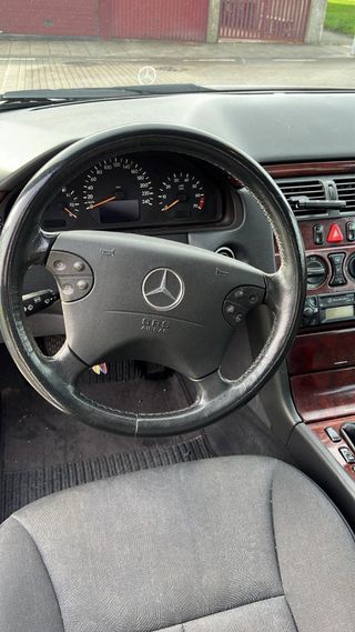 Mercedes-Benz E 240 2000