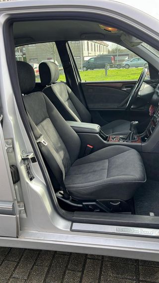 Mercedes-Benz E 240 2000