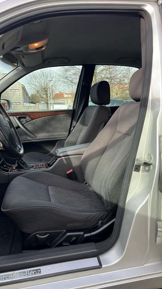 Mercedes-Benz E 240 2000