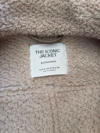 Cazadora chica beige y marrón