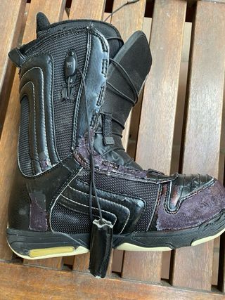 Botas BURTON de Snowboard Negras Mujer flexibles.