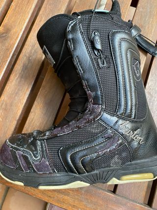 Botas BURTON de Snowboard Negras Mujer flexibles.