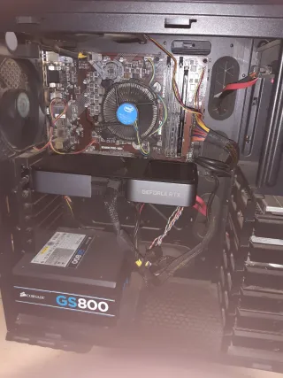 PC i7 8700 RTX 3070 16GB RAM SSD 1tb