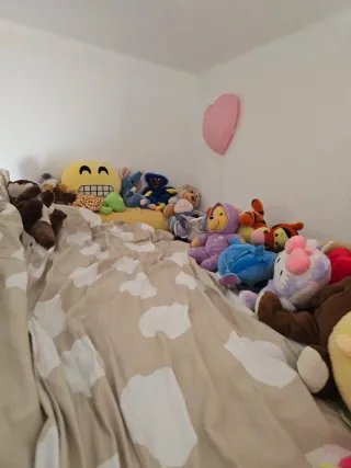Cama alta Ikea con escritorio y armario