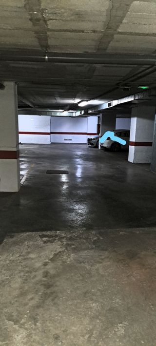 ALQUILO GRAN PLAZA DE GARAJE Y TRASTERO ZONA PUERT