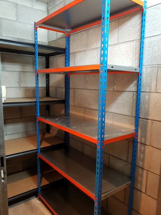 ALQUILO GRAN PLAZA DE GARAJE Y TRASTERO ZONA PUERT