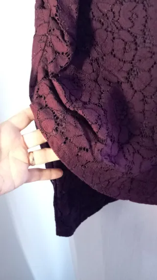 Falda mini de encaje morado