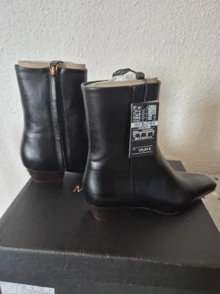 Botín piel negro Massimo Dutti