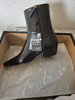 Botín piel negro Massimo Dutti