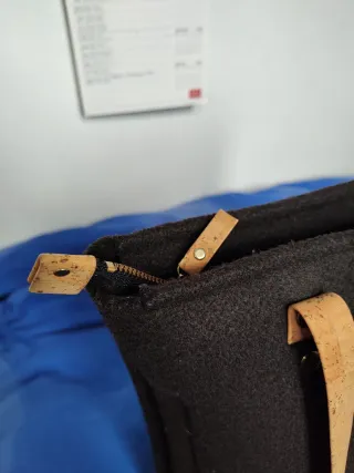 Borsa UlStø - Cork To Carry