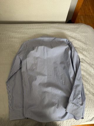 Camisa de rayas azules