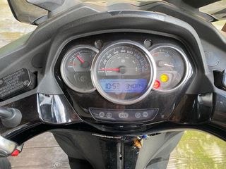 Piaggio MP3 Yourban 300 Verde