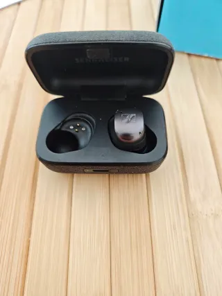 Sennheiser Momentum 4 Wireless Fones