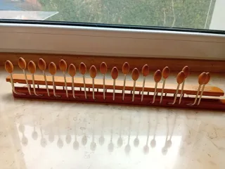 Porta cravatte in legno e metallo