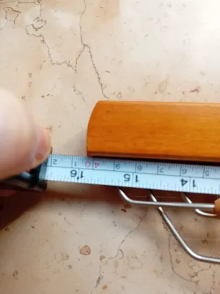 Porta cravatte in legno e metallo