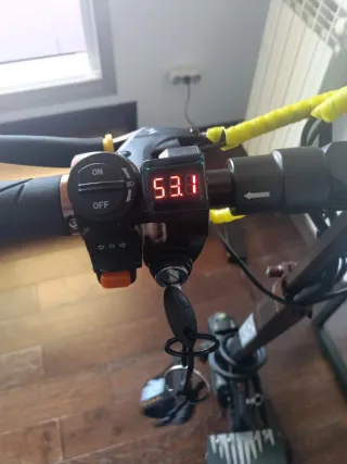 Patinete Eléctrico Smartgyro. Comprado Di.2025.DGT