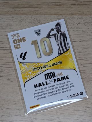 Nico Williams Special One Gold Panini Megacracks