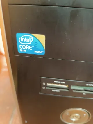 Placa base Intel DG41RQ y fuente de alimentación