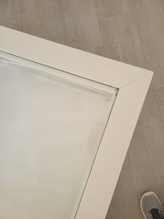 Mesa de centro de madera y cristal