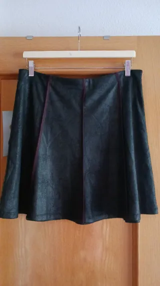 Conjunto Camiseta y Falda Custoo Barcelona