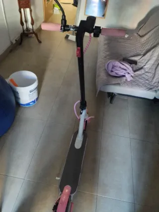 Patinete Eléctrico Rosa