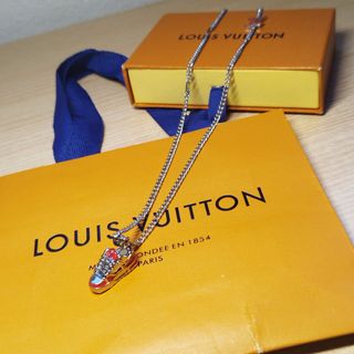 Collar Louis Vuitton zapato deportivo plata