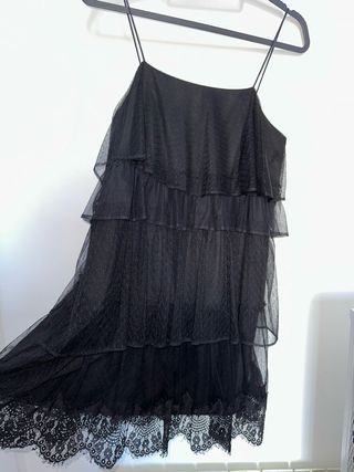 Vestido negro de tul con encaje – tirantes finos