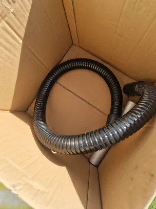 ASPIRAPOLVERE PER CENERI CON TUBO IN ALLUMINIO E FILTRO