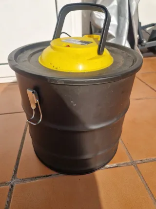 ASPIRAPOLVERE PER CENERI CON TUBO IN ALLUMINIO E FILTRO