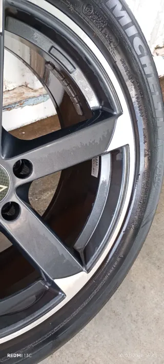 4 Llantas Fox AV1 con Neumáticos