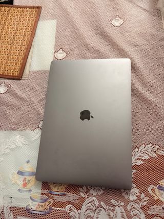 MacBook Pro 16” 2019 i7 16GB RAM 512GB SSD