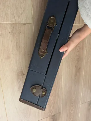 Maleta Estante Decorativo con Cajón