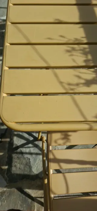 Tavolo e 2 Sedie Metalliche Beige