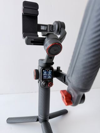 Estabilizador Hohem iSteady M7 + Empuñadura BH-01