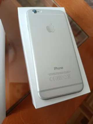 iPhone 6 Argento 16GB