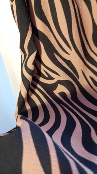 Top lencero con estampado cebra